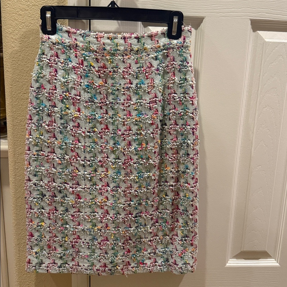 Vintage CC CHANEL tweed fantasy pencil skirt in pastel colors runway iconic item